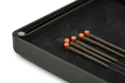 FOX Carp Edges Rig Box inc 50 Pins #Medium