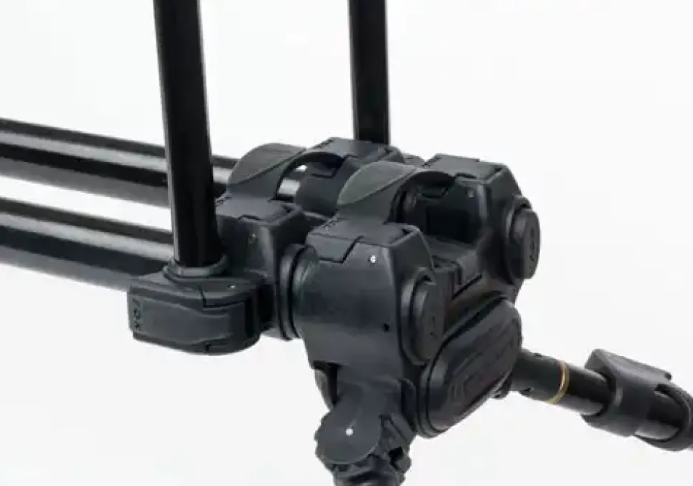 FOX Carp Ranger MK2 Pod 4 Rod inc Case